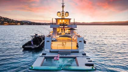 S7 39m motor yacht charter, photo 6