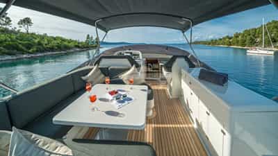 Flybridge