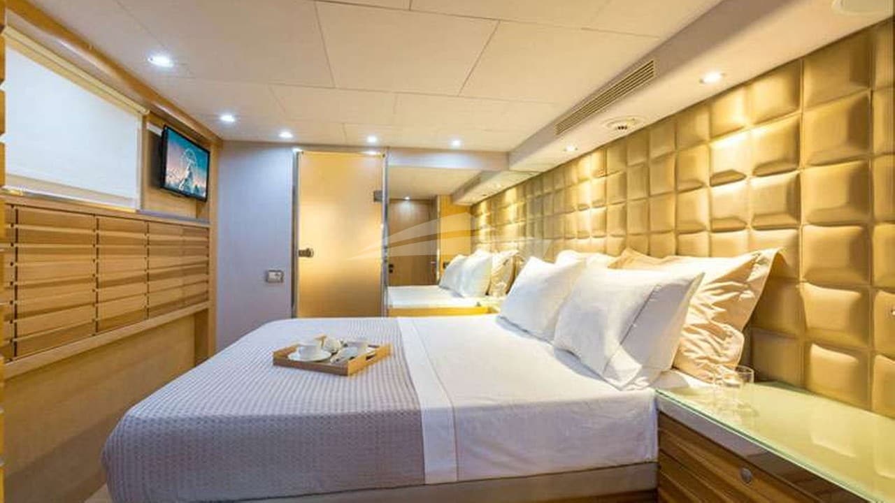 HEESEN, photo from the yacht portfolio 12