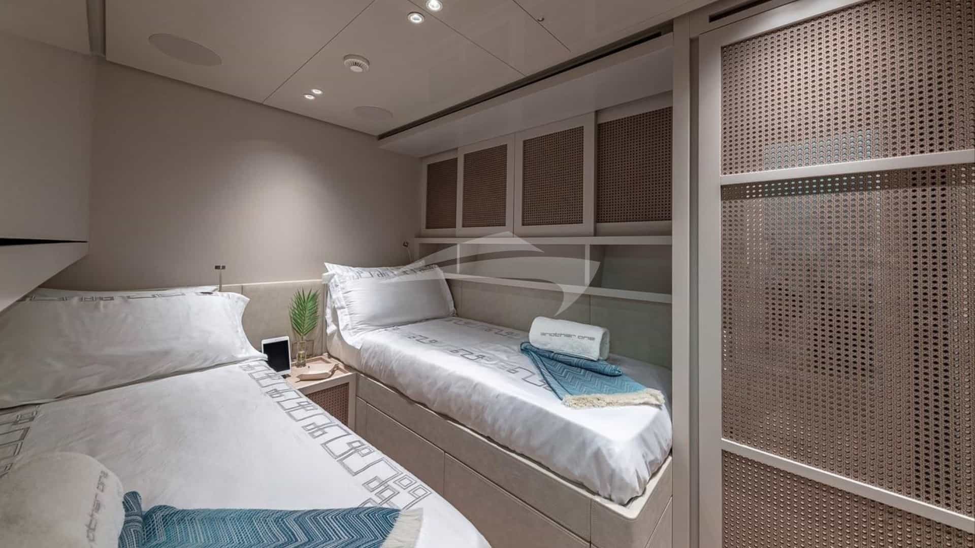 Twin Cabin