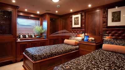 Twin Cabin
