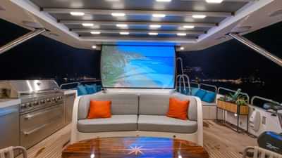 110' 4K cinema screen