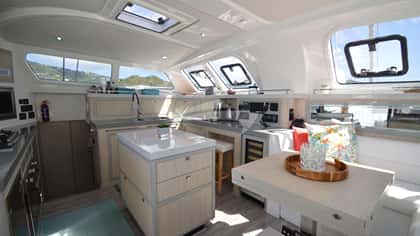 RUMAWAY 16m sailing yacht charter, photo 12