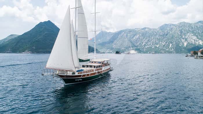 SADRI USTA 1 32m sailing yacht charter, photo 2