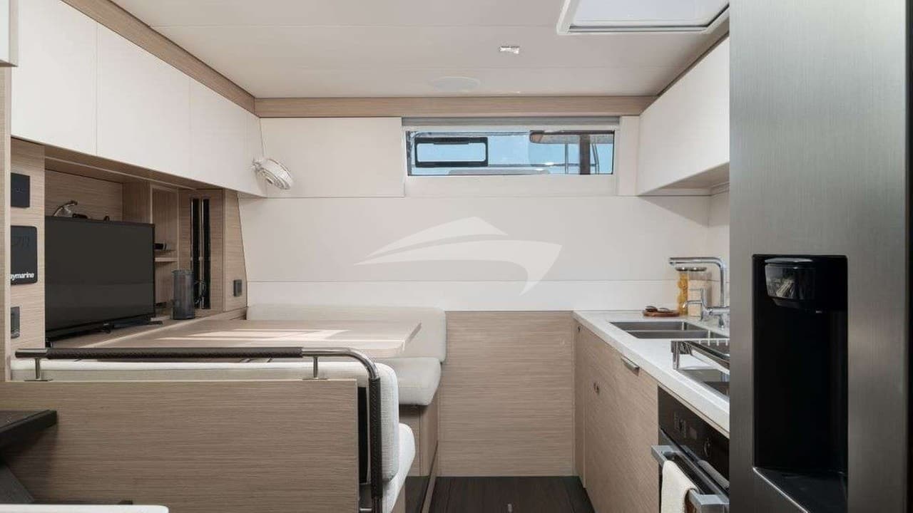 DIAMOND DIVA, photo from the yacht portfolio 15