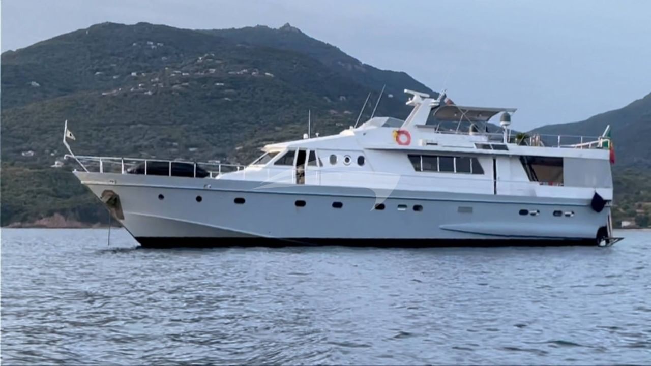SEA_SEVEN_Admiral_25_yacht_charter_002