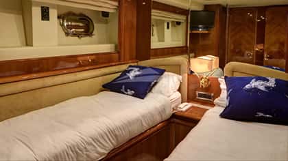 GRAVITY 26m motor yacht charter, photo 12
