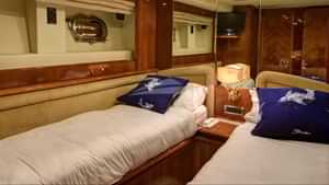 Twin Cabin