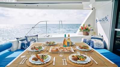Aft Cockpit Dining