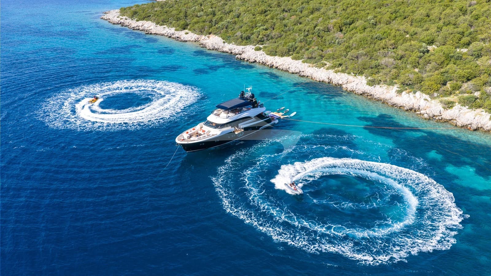 BELLA LUNA, photo from the yacht portfolio 8