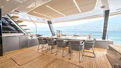Deck Dining
