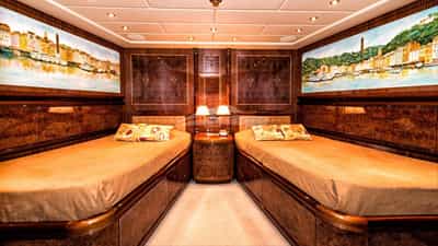Guest twin cabin