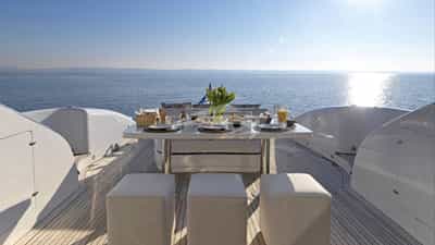 Deck Dining