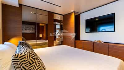 Double Cabin
