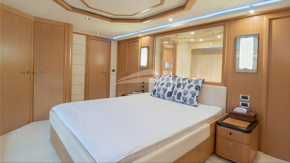 Master Cabin Master Cabin