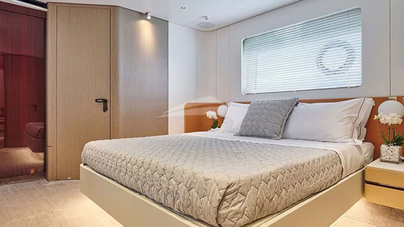 ALADDIN SANE 26m motor yacht charter, photo 9