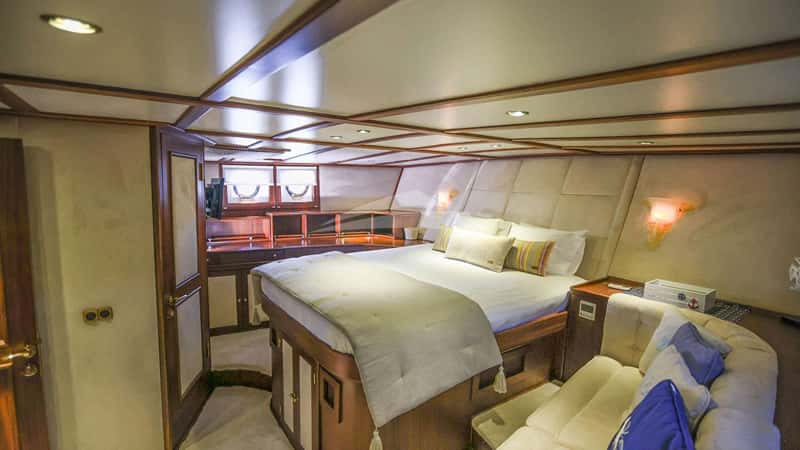 GAZELLA 25m motor yacht charter, photo 6