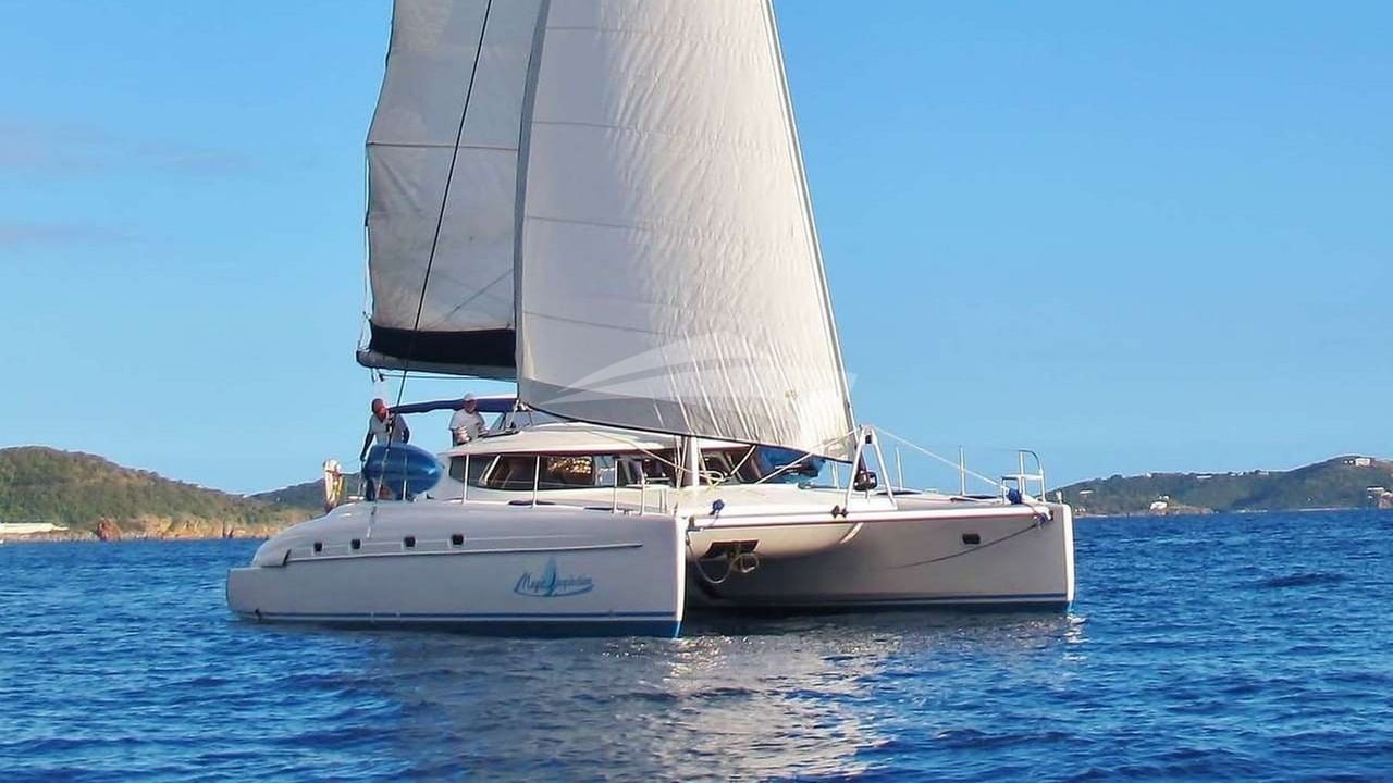 Delightful sailing on Magic Inspiration