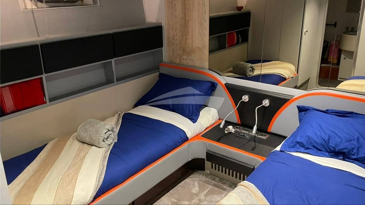 SEA_SEVEN_Admiral_25_yacht_charter_0010