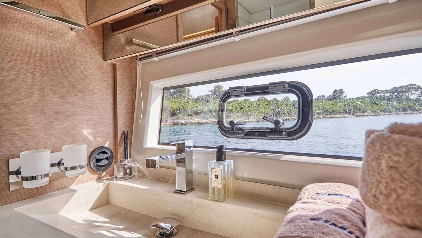 SIMULL, photo from the yacht portfolio