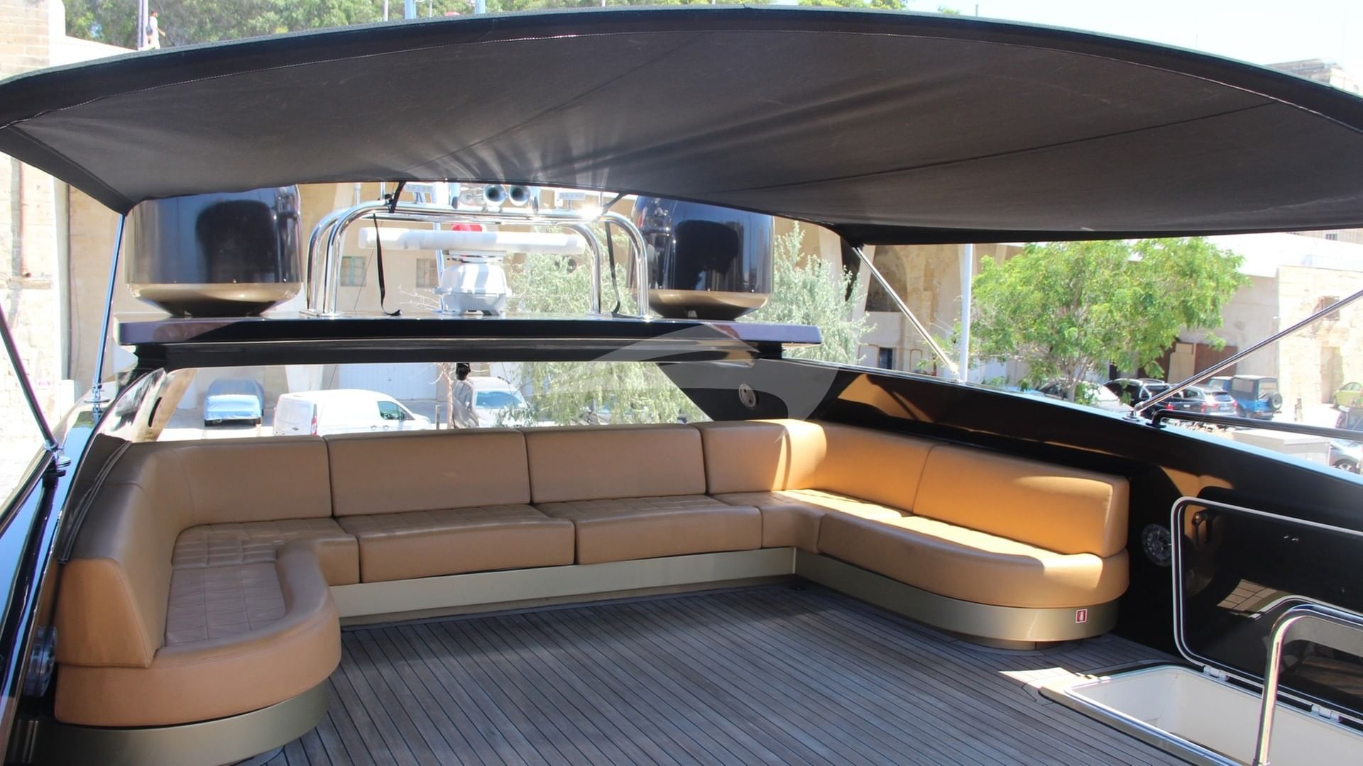 Flybridge seating