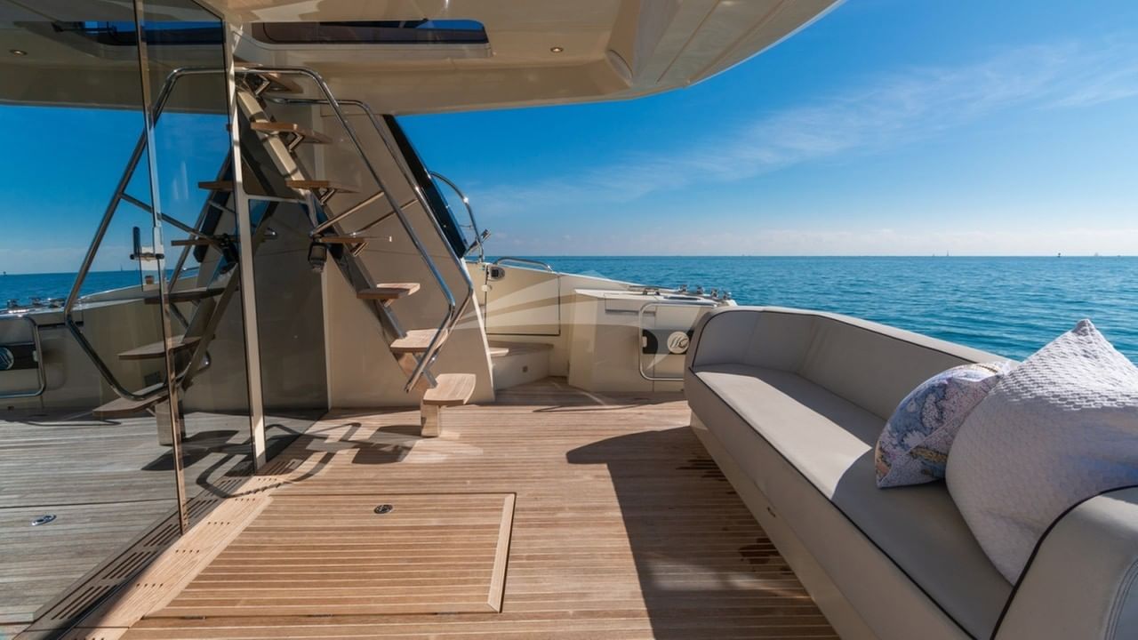Great Aft Deck