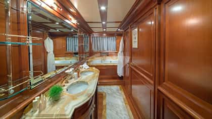 AQUILA 37m motor yacht charter, photo 9