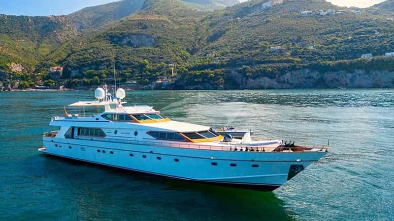 DISCO VOLANTE 36m motor yacht charter