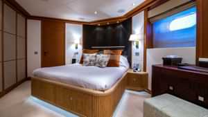 Guest cabin