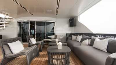 Aft Deck Seating