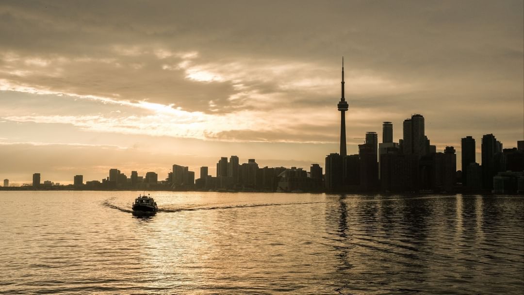 Luxury Yacht Rental in the Great Lakes — Charter Index