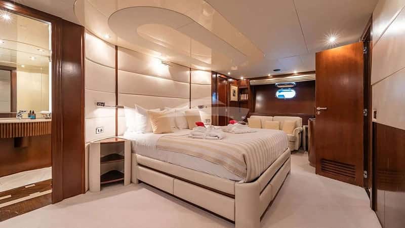 LET IT BE 36m motor yacht charter, photo 9