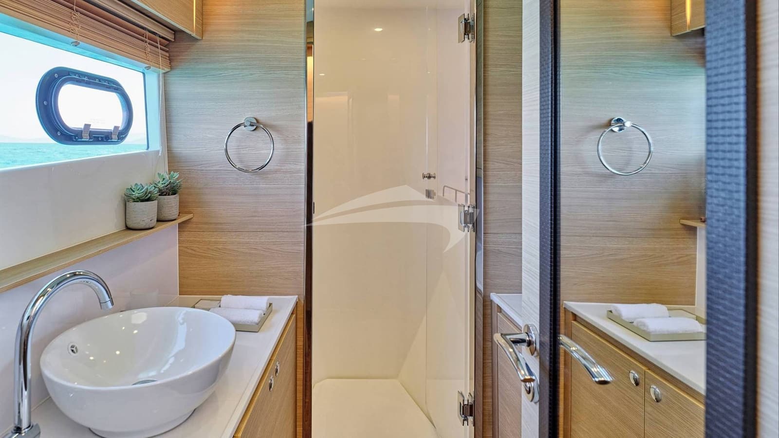 EXPLORION, Aufnahme aus dem Yachtportfolio 18