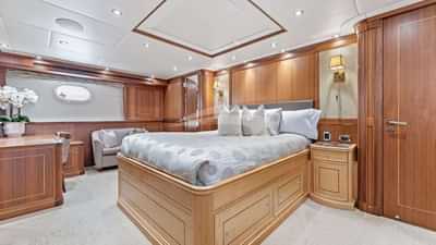Queen VIP Stateroom