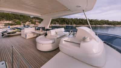 Sundeck Seating
