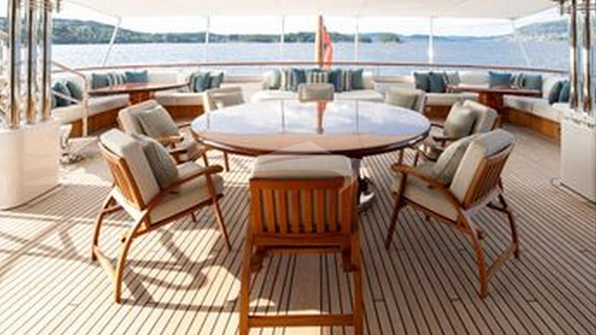 Aft Deck Dining
