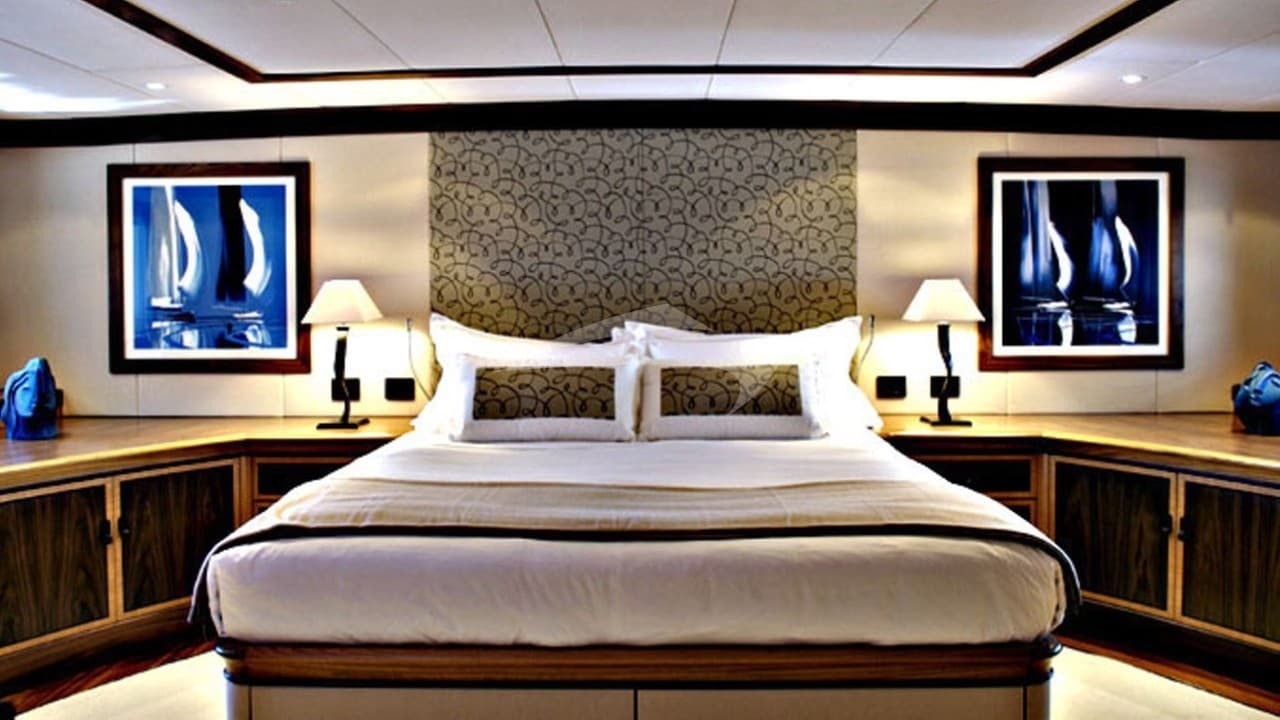 MES AMIS, photo from the yacht portfolio