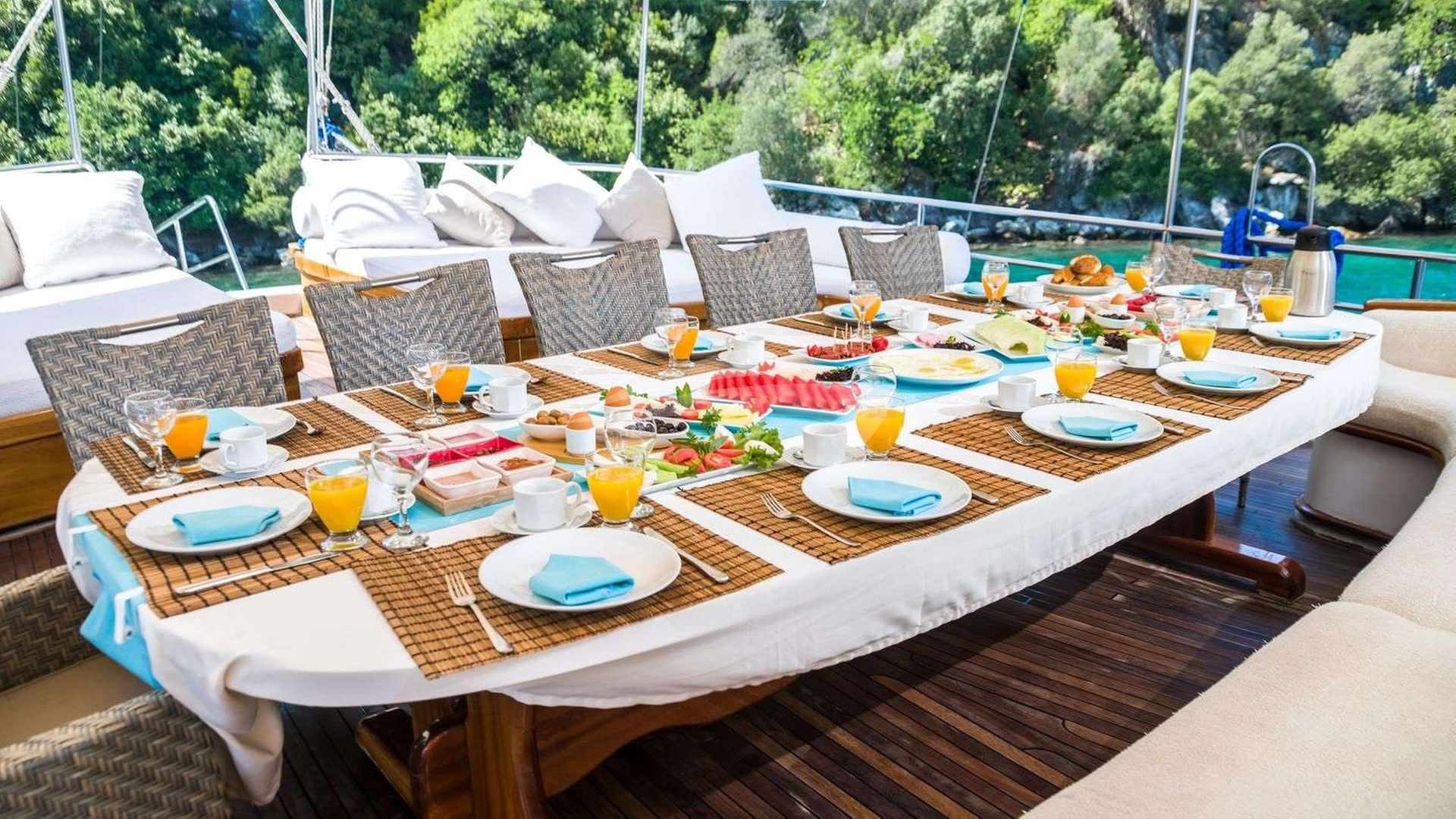Deck Dining