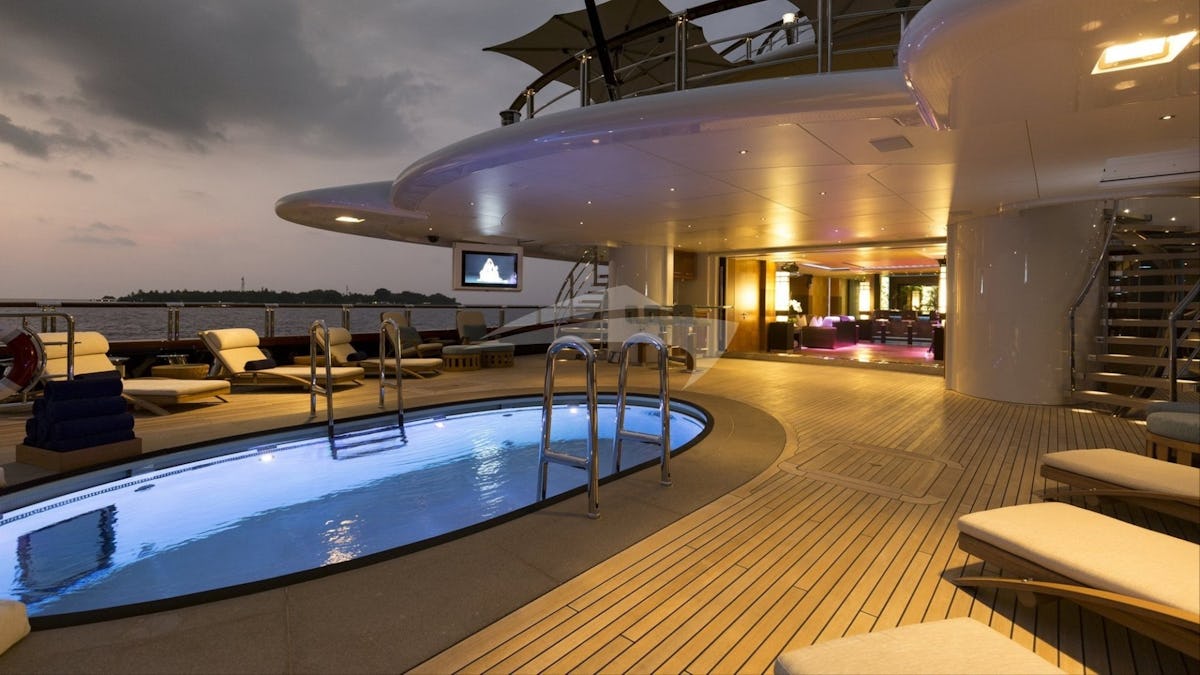 Deck and Jacuzzi
