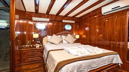 LYCIAN QUEEN 37m motor yacht charter, photo 9