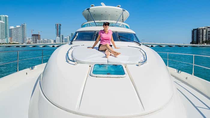 MAXIMUS 20m motor yacht charter, photo 3