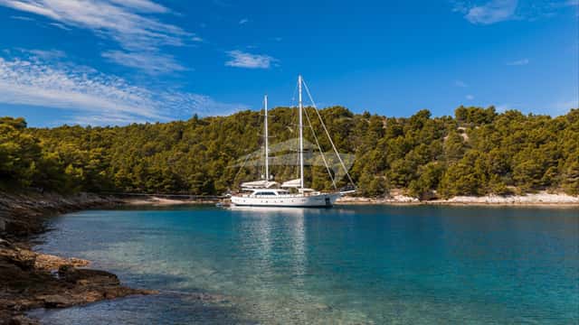 ALESSANDRO I yacht charter photo 5