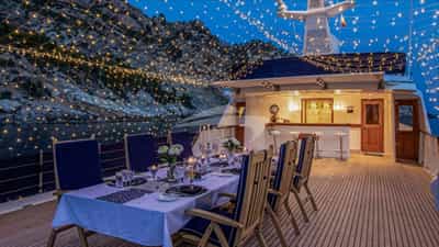 Dining Under The Stars