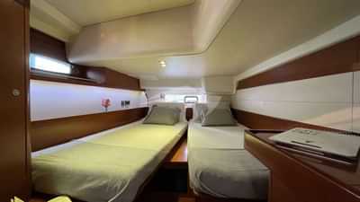 Guest Cabin - Twin Arrangement