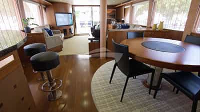 Main Salon / Dining