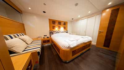 VIP Cabin