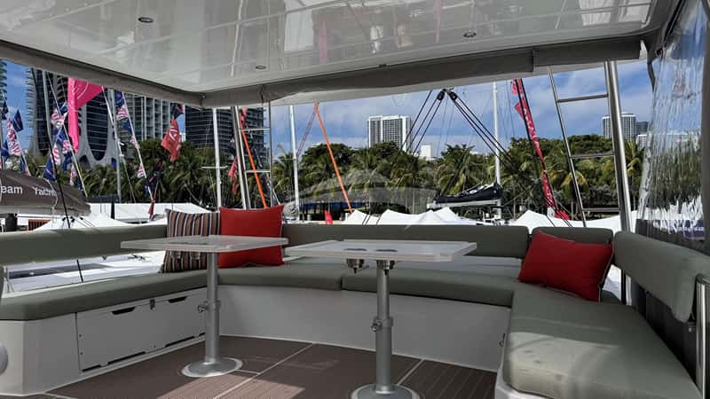 BAREFOOT BLISS 17m sailing yacht charter, photo 5