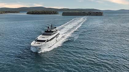 DESTINO 29m motor yacht charter, photo 8