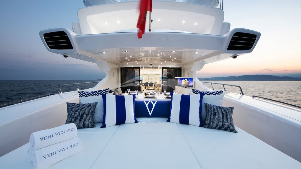 Sundeck and lounging area