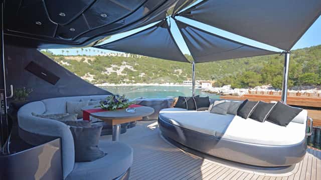 CELINE yacht charter photo 2